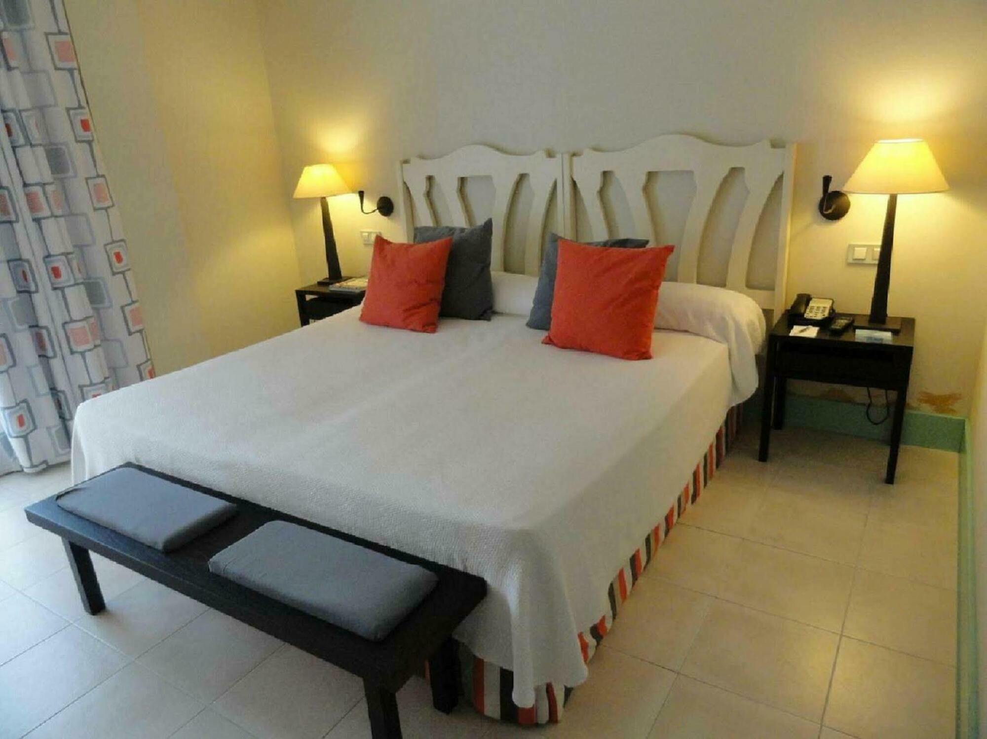Hotel Encinar De Sotogrande Exterior photo